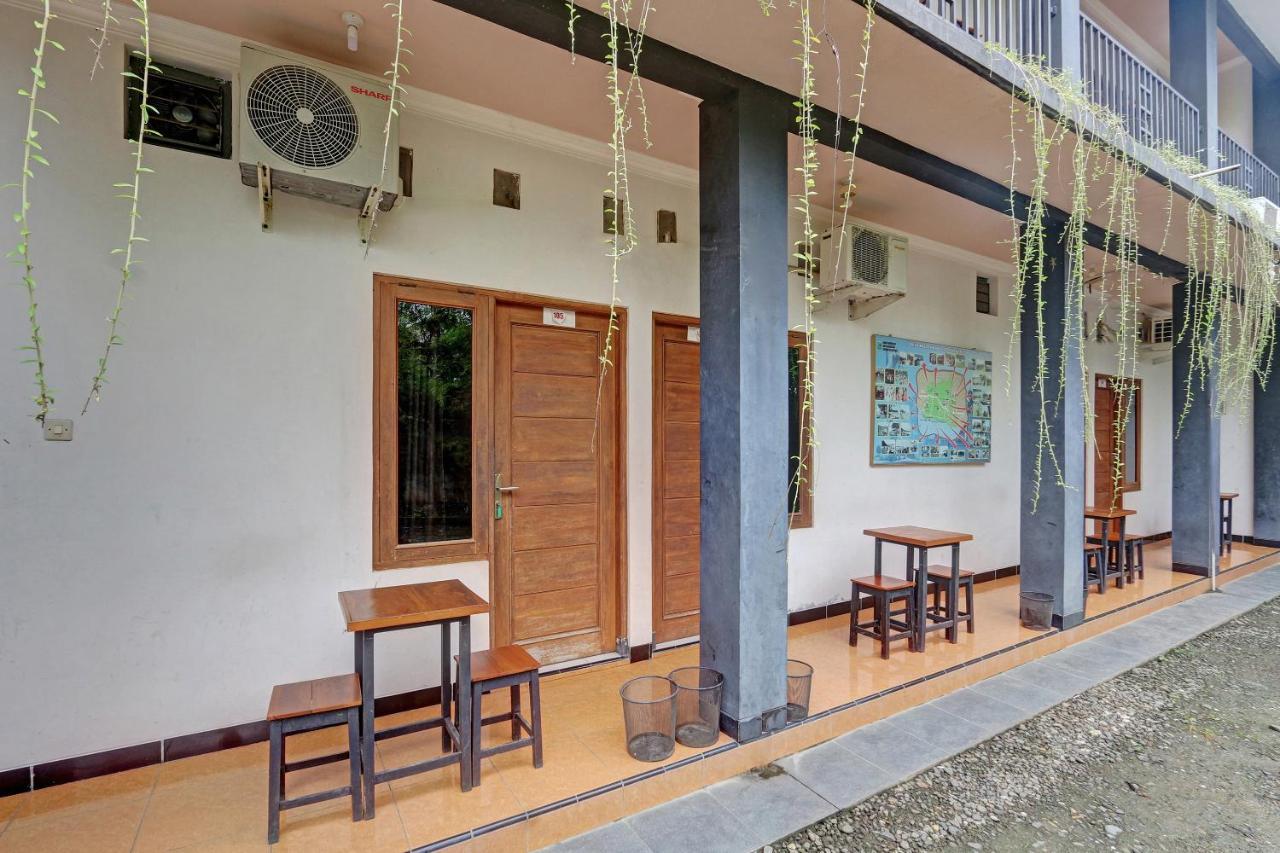 Hotel Wisma Ck Kebumen Exterior foto