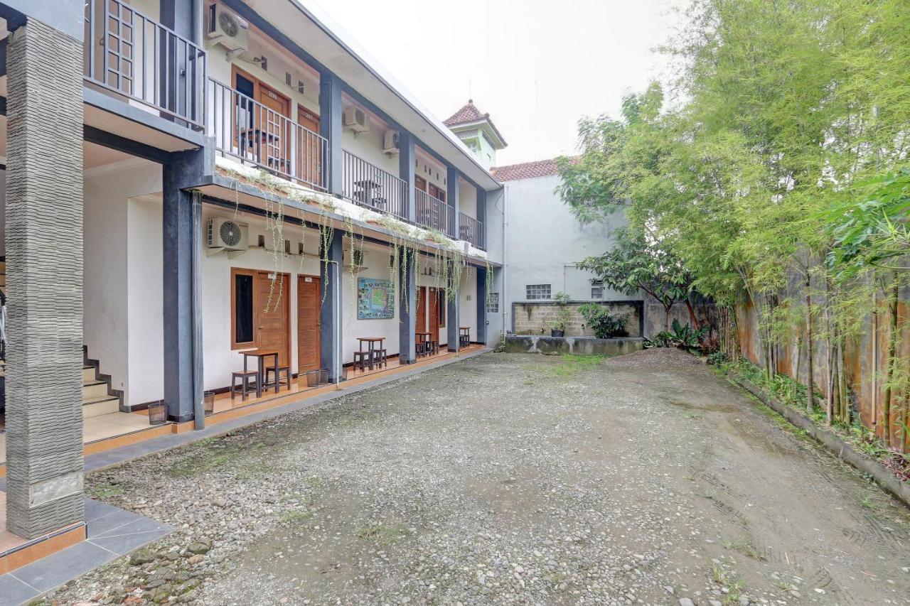 Hotel Wisma Ck Kebumen Exterior foto
